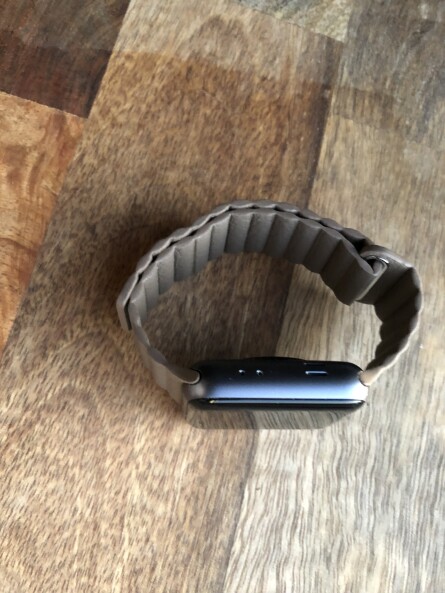 Кожаная магнитная петля для Apple Watch (коричневый)