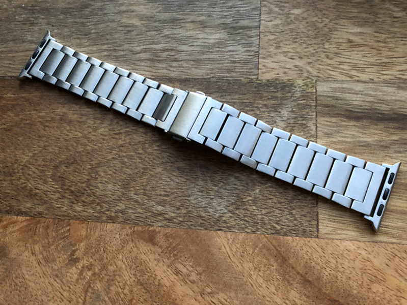 Стальной браслет Crested Steel для Apple Watch (серебристый)