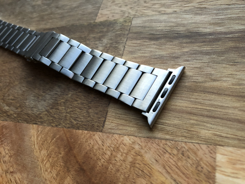 Стальной браслет Crested Steel для Apple Watch (серебристый)