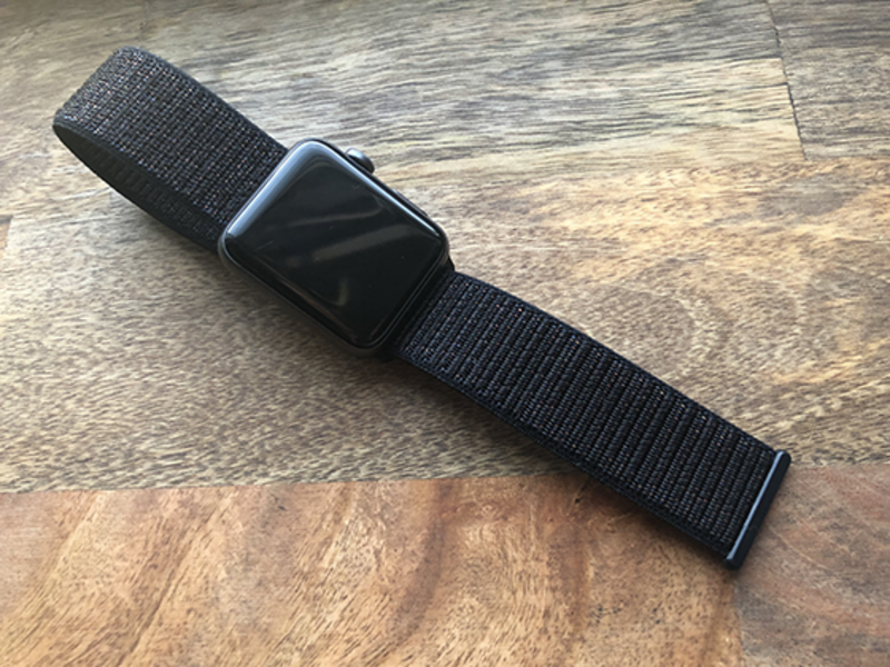 Спортивная нейлоновая петля для Apple Watch (черный с вкраплениями)