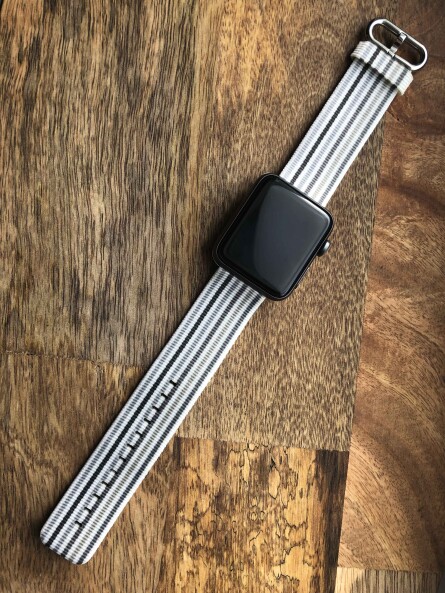 Нейлоновый ремешок для Apple Watch (серый в полоску)