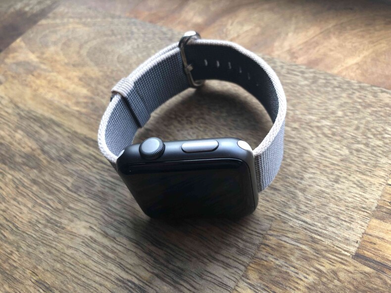 Нейлоновый ремешок для Apple Watch 42/44/45 (жемчужный)