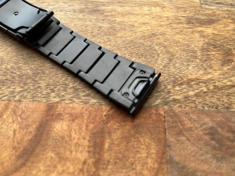 Браслет из титанового сплава для Garmin Fenix 7X/6X/5X шириной 26 мм.  (черный) ver.2