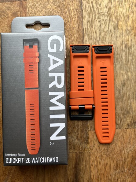 Оригинальный силиконовый ремешок Garmin Quickfit 26 mm (Ember Orange) 010-12864-01