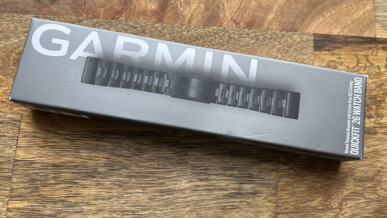 Оригинальный титановый браслет Garmin 26 mm. Vented Titanium Bracelet with Carbon Gray DLC Coating (010-12864-09)