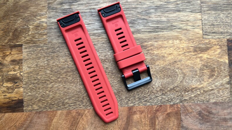 Оригинальный силиконовый ремешок Garmin Quickfit 26 mm. Flame Red (010-13117-04)