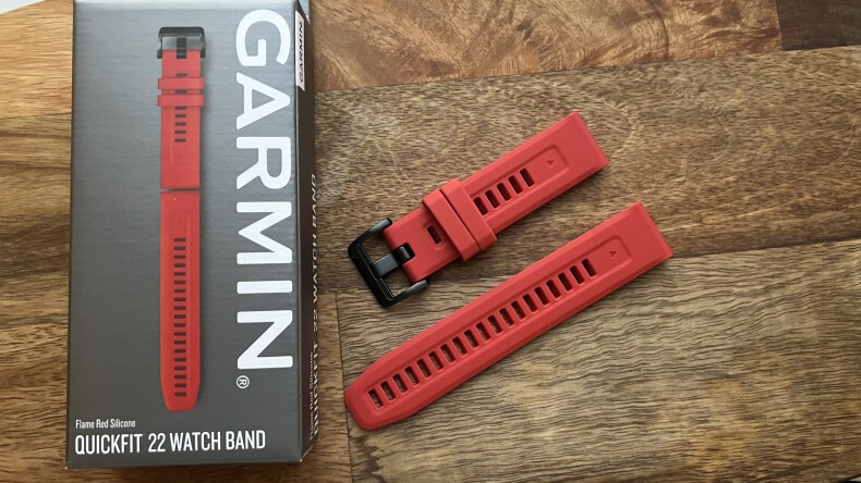 Оригинальный силиконовый ремешок Garmin Quickfit 22 mm. Red (010-13111-04)