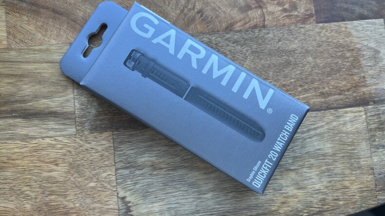 Оригинальный силиконовый ремешок Garmin Quickfit 20mm (graphite) 010-13102-01