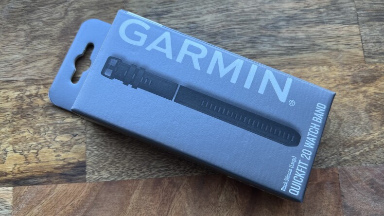 Оригинальный силиконовый ремешок Garmin Quickfit 20mm (black удлиненный) 010-12942-00