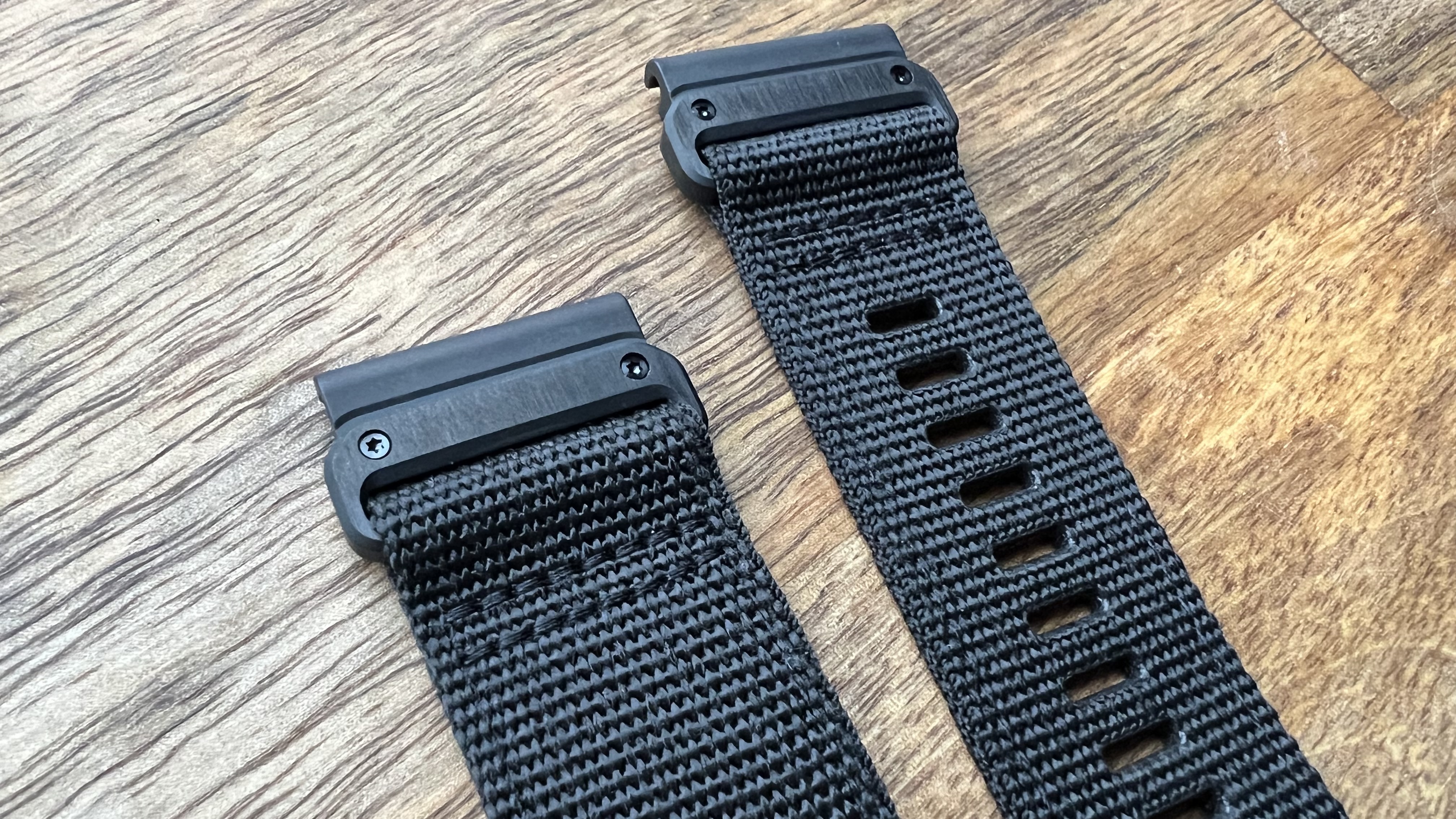 GARMIN QuickFit 26mm Tactical Black 奇妙 Nylon GARMIN 010-13010-01 