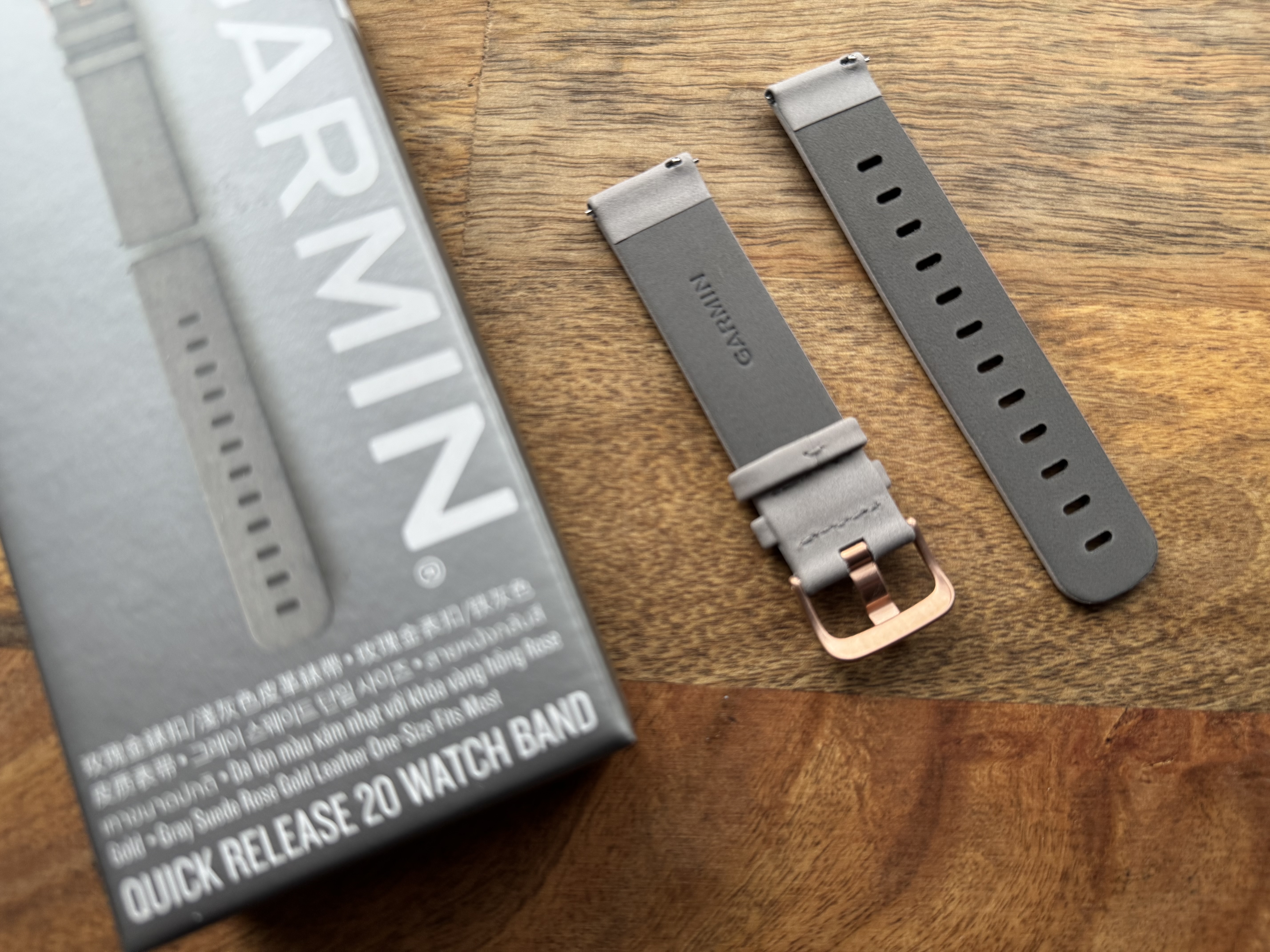 Оригинальный кожаный ремешок Garmin Quick Release 20 mm в цвете